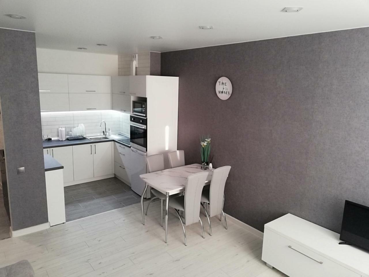 Greyapart Apartment Brest Bagian luar foto